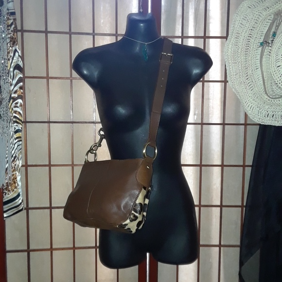 Ri2k Leather Crossbody Handbag - Picture 3 of 4